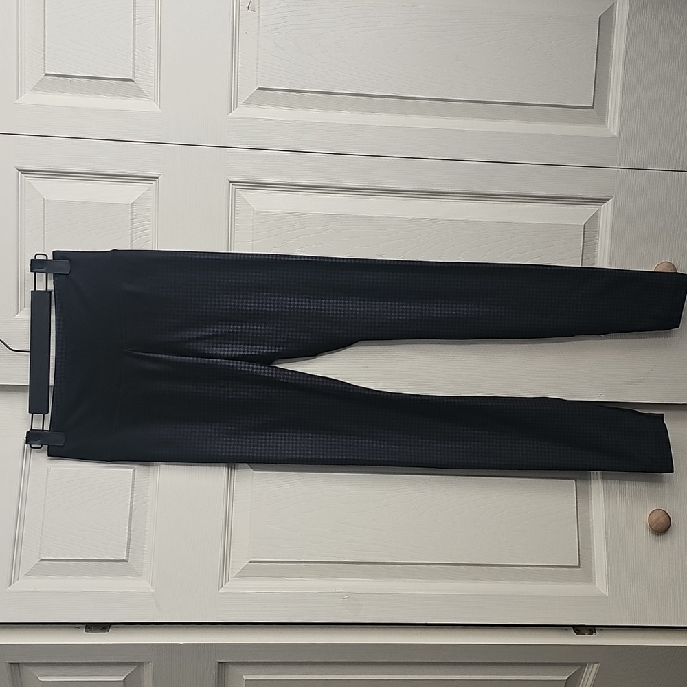 KiraGrace Kira Grace Black Gray Houndstooth Leggings Ombre‎ Athletic. CONT E